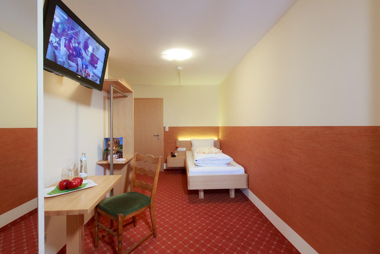 Familienhotel Adler Lingenau Exterior foto